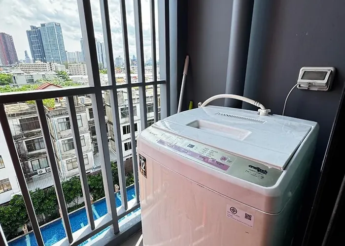 Monte Rama 9 Near Jodfair Market Apartment *