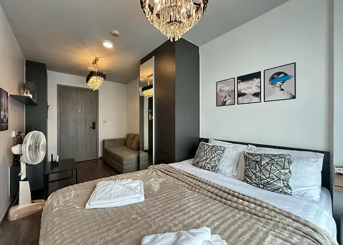 Monte Rama 9 Near Jodfair Market Apartment *