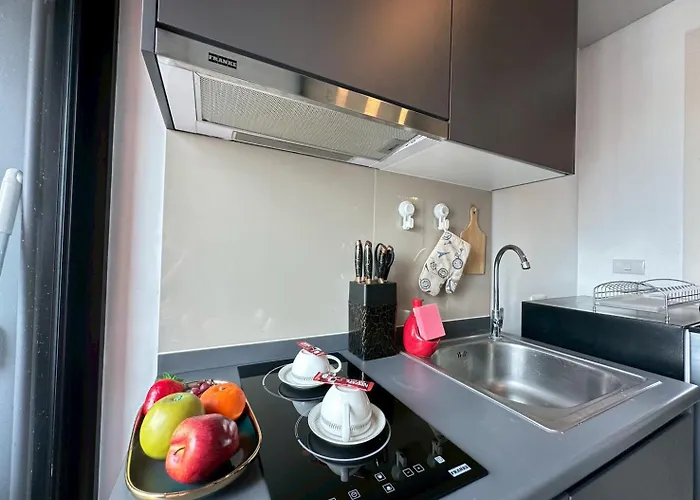 Monte Rama 9 Near Jodfair Market Apartment *