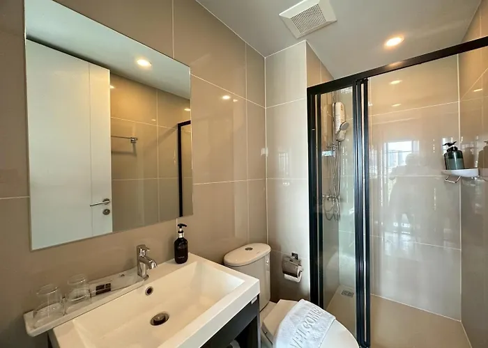 Monte Rama 9 Near Jodfair Market Apartment *