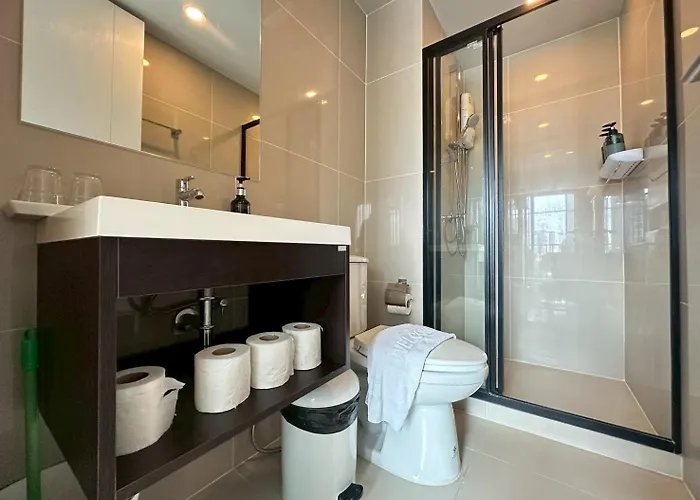 Monte Rama 9 Near Jodfair Market Apartment